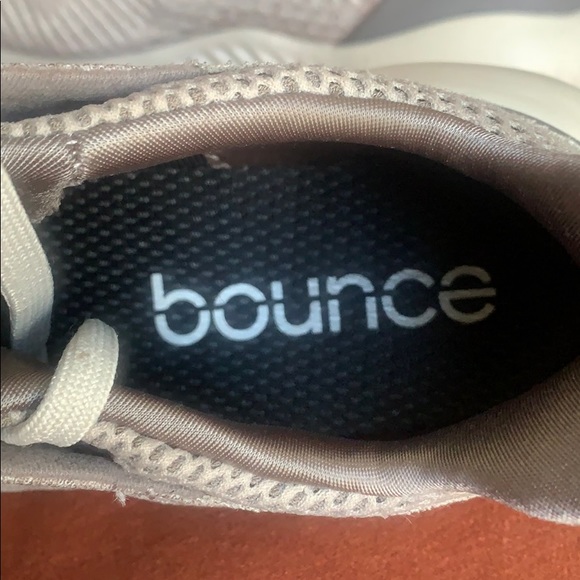 Adidas AlphaBounce size 6.5 -Brown/Tan - Picture 5 of 8